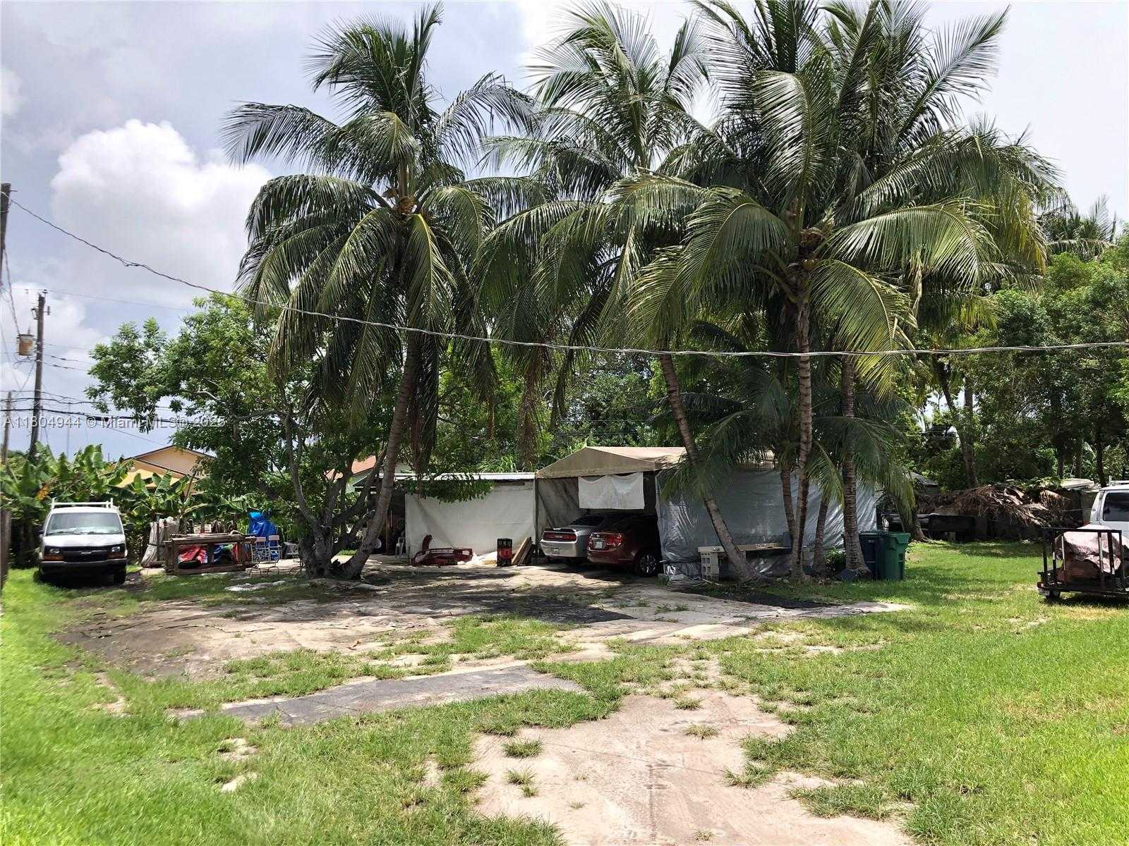 Small Image of 7415 SOUTH WEST 23RD ST, Miami Number 4