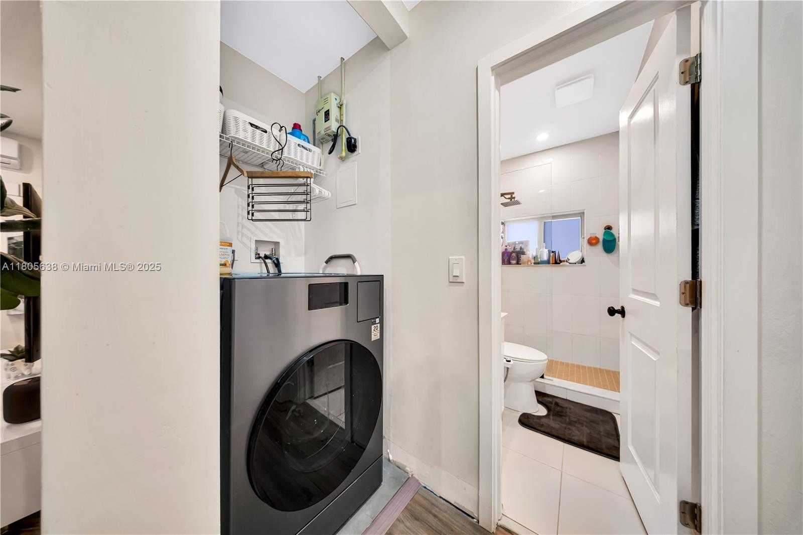 Small Image of 7411 CARLYLE AVE #5, Miami Beach Number 16