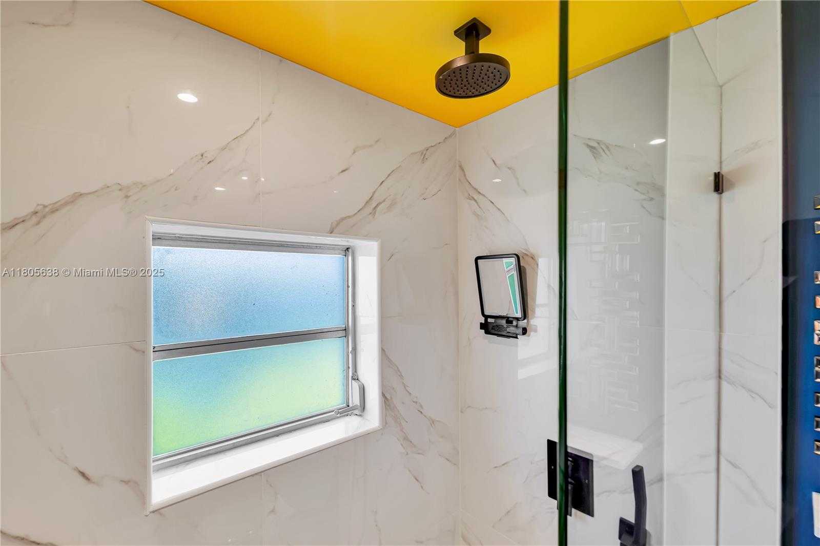 Small Image of 7411 CARLYLE AVE #5, Miami Beach Number 37