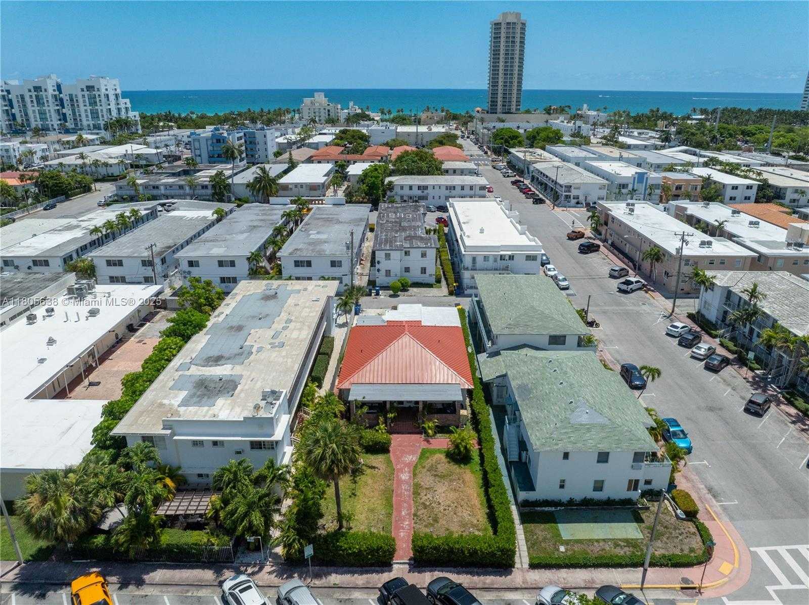 Small Image of 7411 CARLYLE AVE #5, Miami Beach Number 4