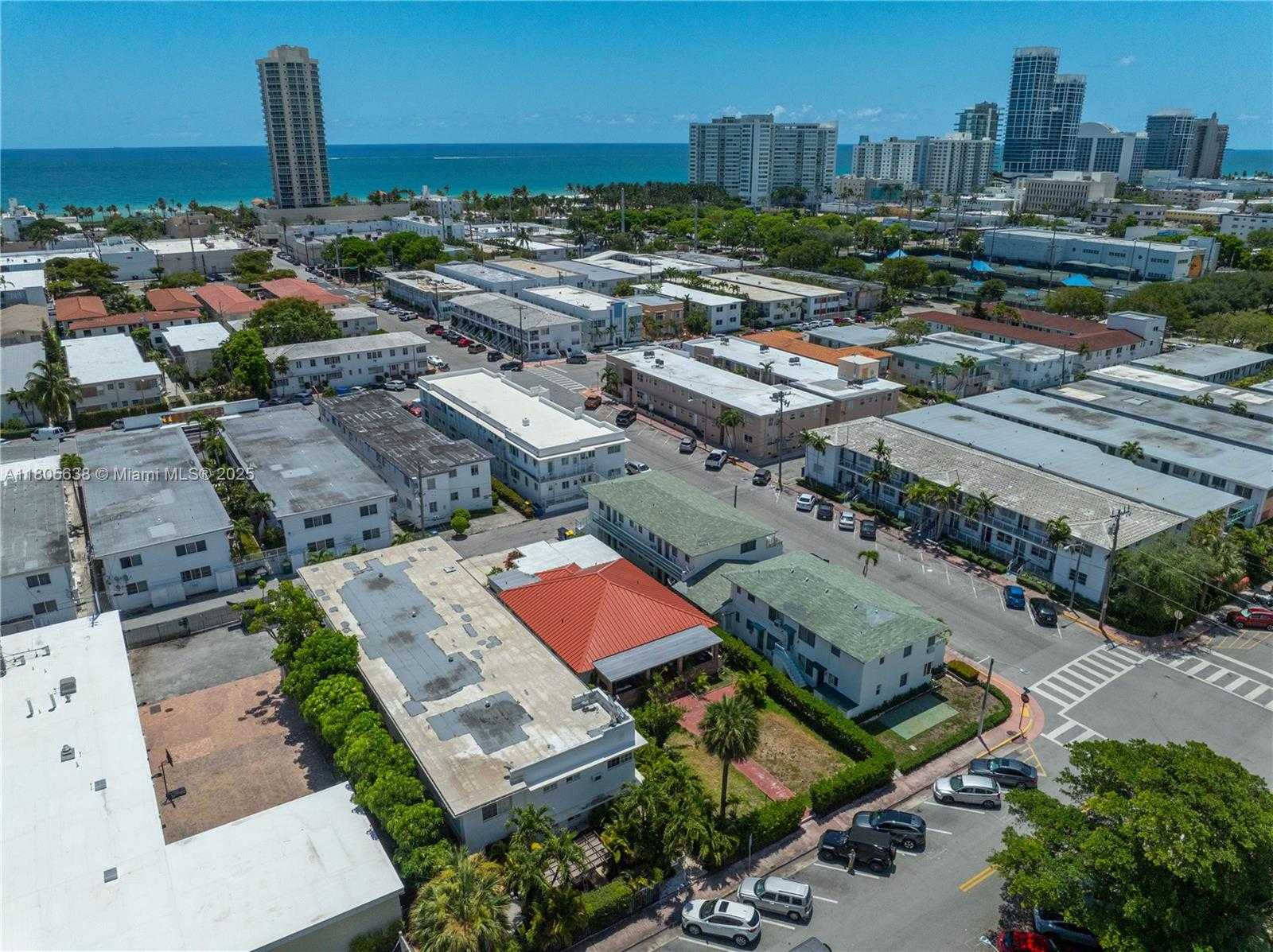 Small Image of 7411 CARLYLE AVE #5, Miami Beach Number 42