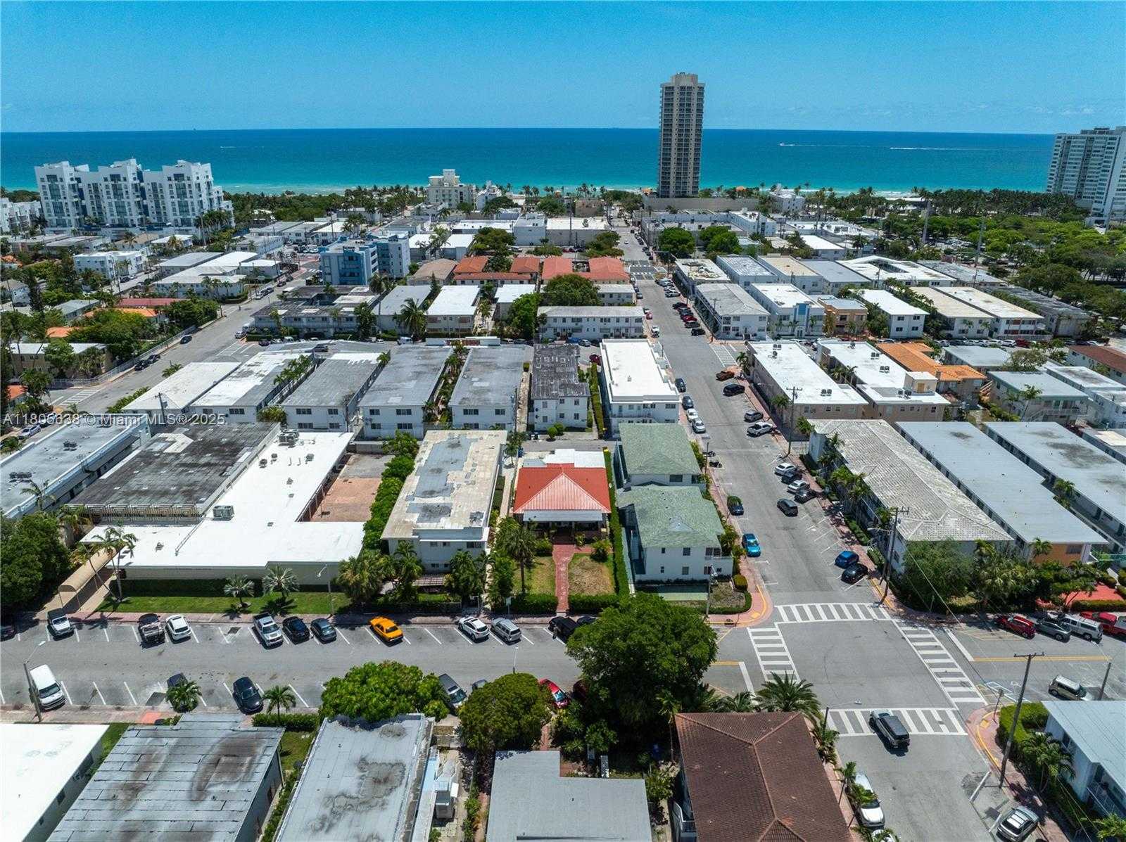 Small Image of 7411 CARLYLE AVE #5, Miami Beach Number 43