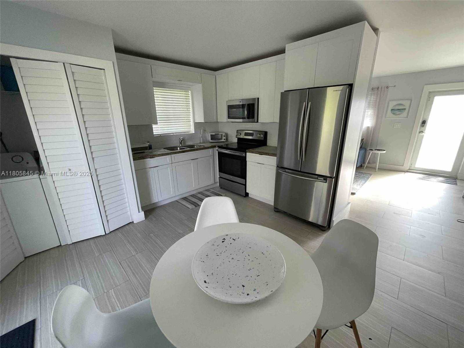 Small Image of 4400 NORTH WEST 1ST AVE, Miami Number 6