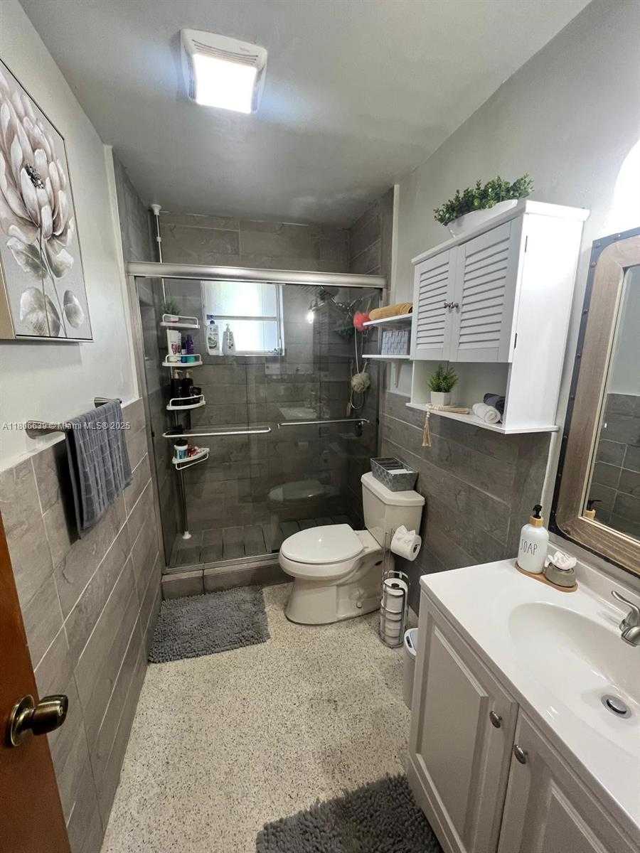 Small Image of 2990 WEST 7TH AVE, Hialeah Number 16