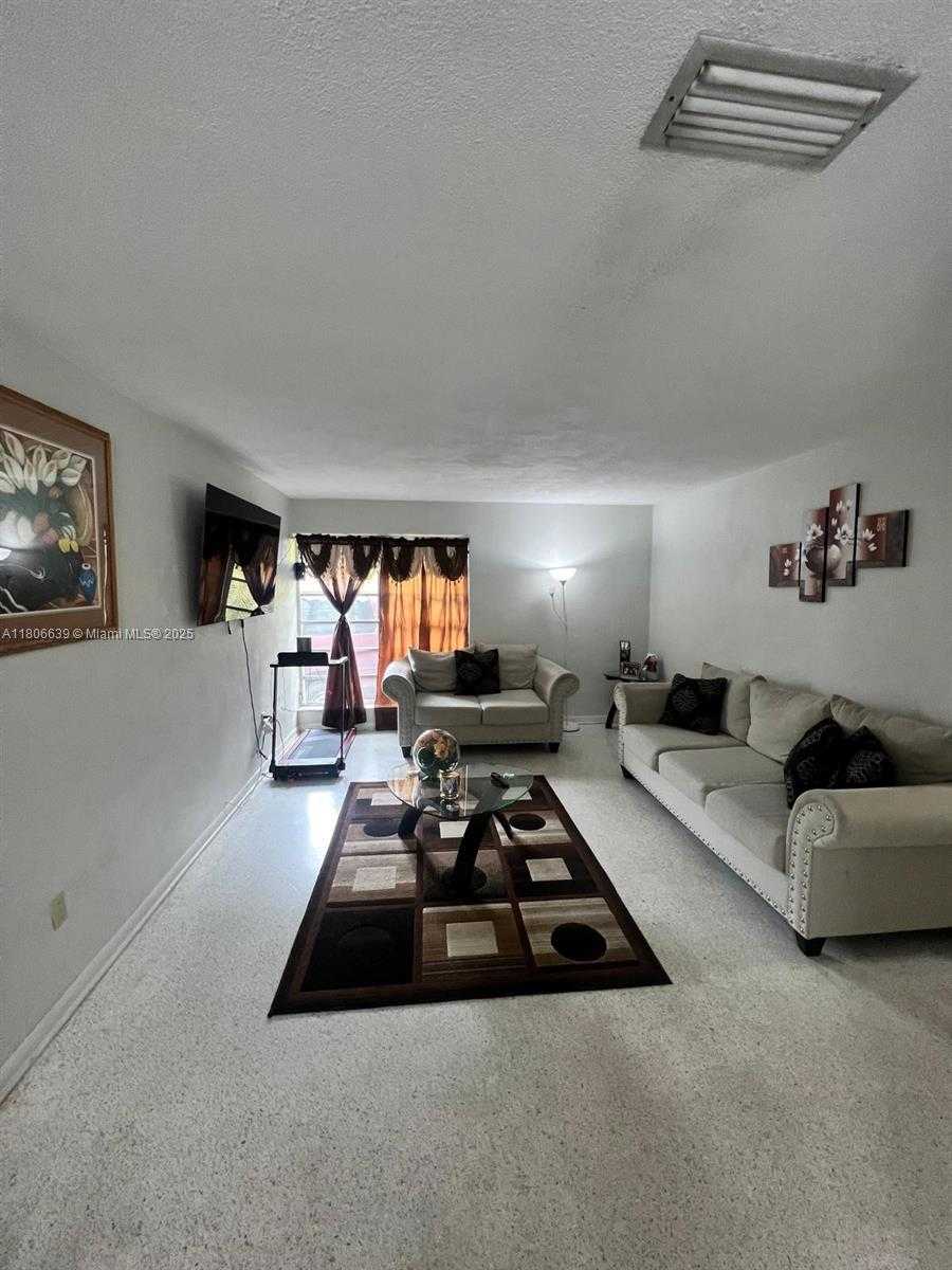 Small Image of 2990 WEST 7TH AVE, Hialeah Number 18