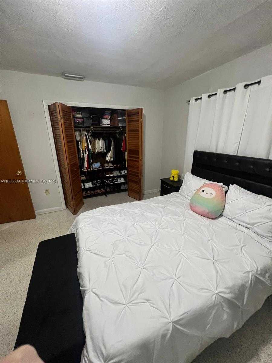 Small Image of 2990 WEST 7TH AVE, Hialeah Number 22