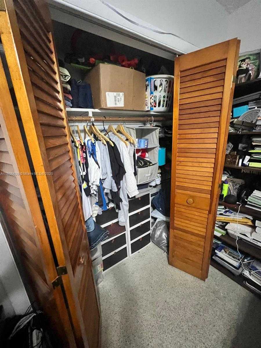 Small Image of 2990 WEST 7TH AVE, Hialeah Number 8