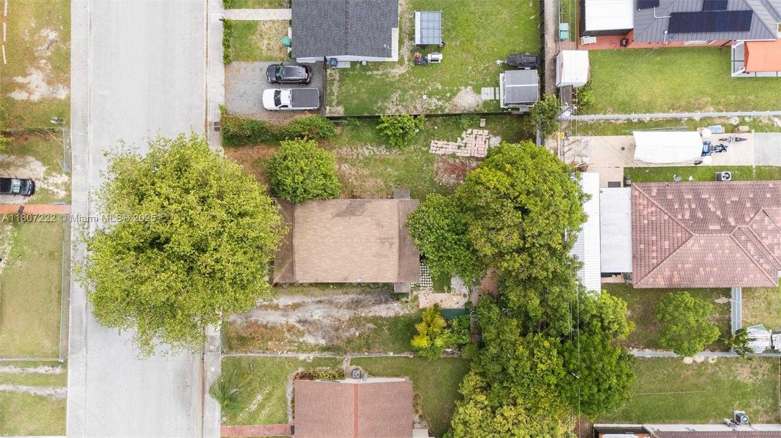 Small Image of 10601 SOUTH WEST 172ND ST, Miami Number 3