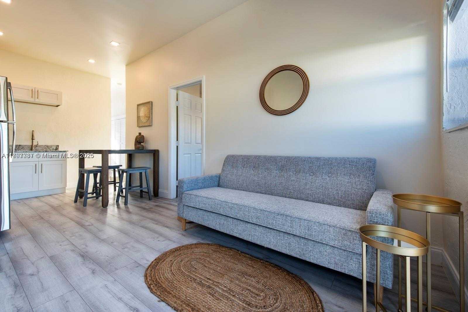 Small Image of 115 SOUTH EAST 2ND ST, Hallandale Beach Number 4