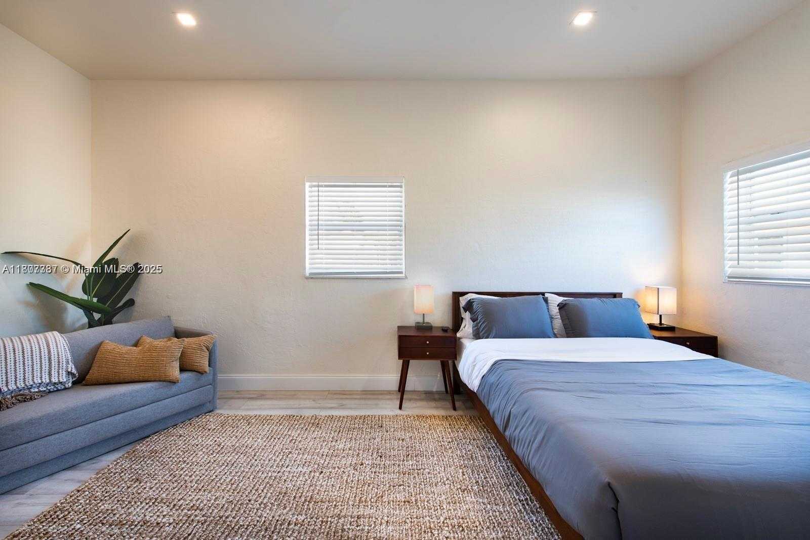 Small Image of 115 SOUTH EAST 2ND ST, Hallandale Beach Number 8