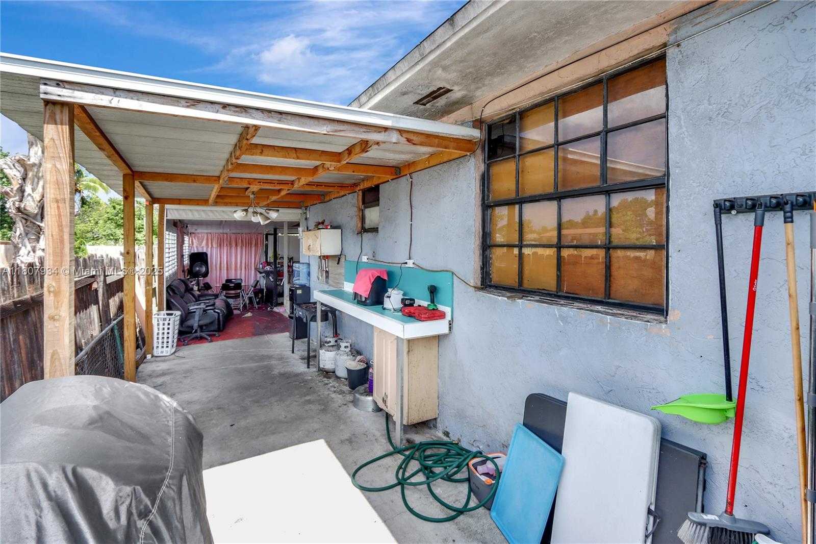 Small Image of 15803 NORTH WEST 47TH AVE, Miami Gardens Number 22