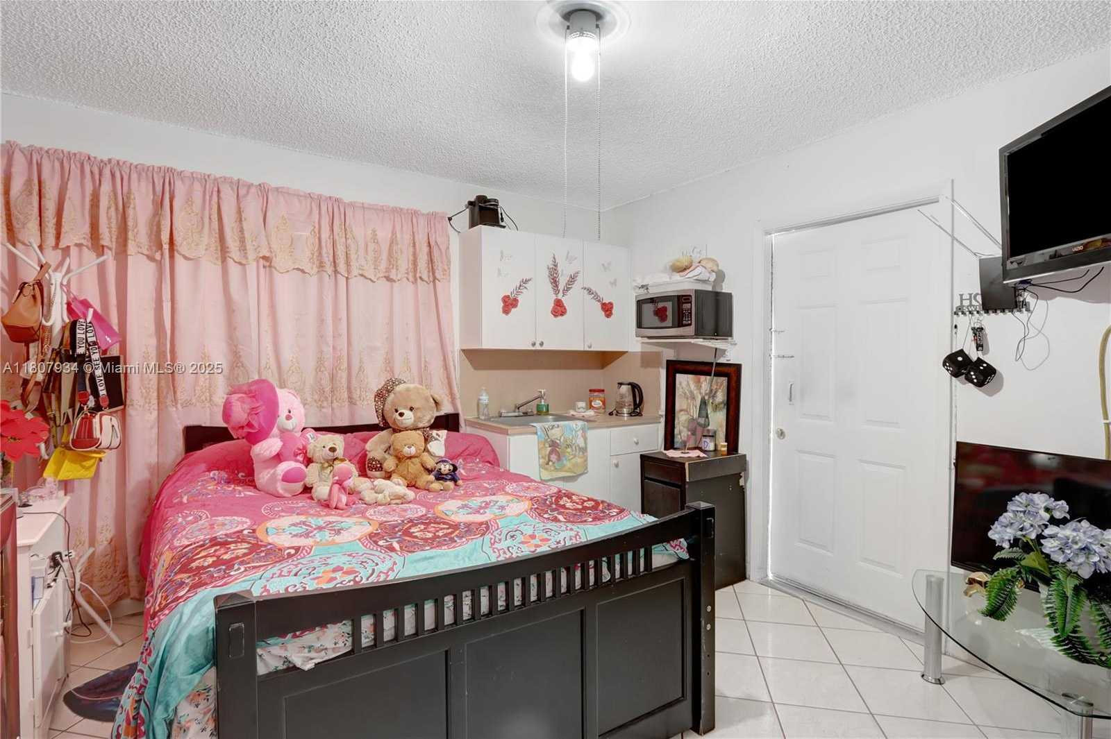 Small Image of 15803 NORTH WEST 47TH AVE, Miami Gardens Number 24