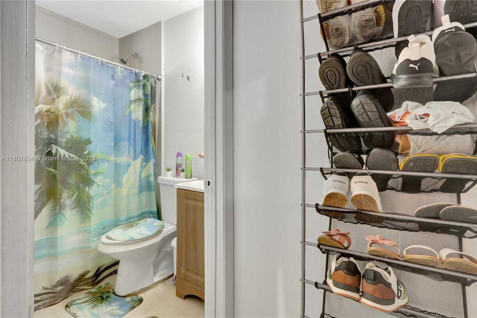 Small Image of 15803 NORTH WEST 47TH AVE, Miami Gardens Number 25