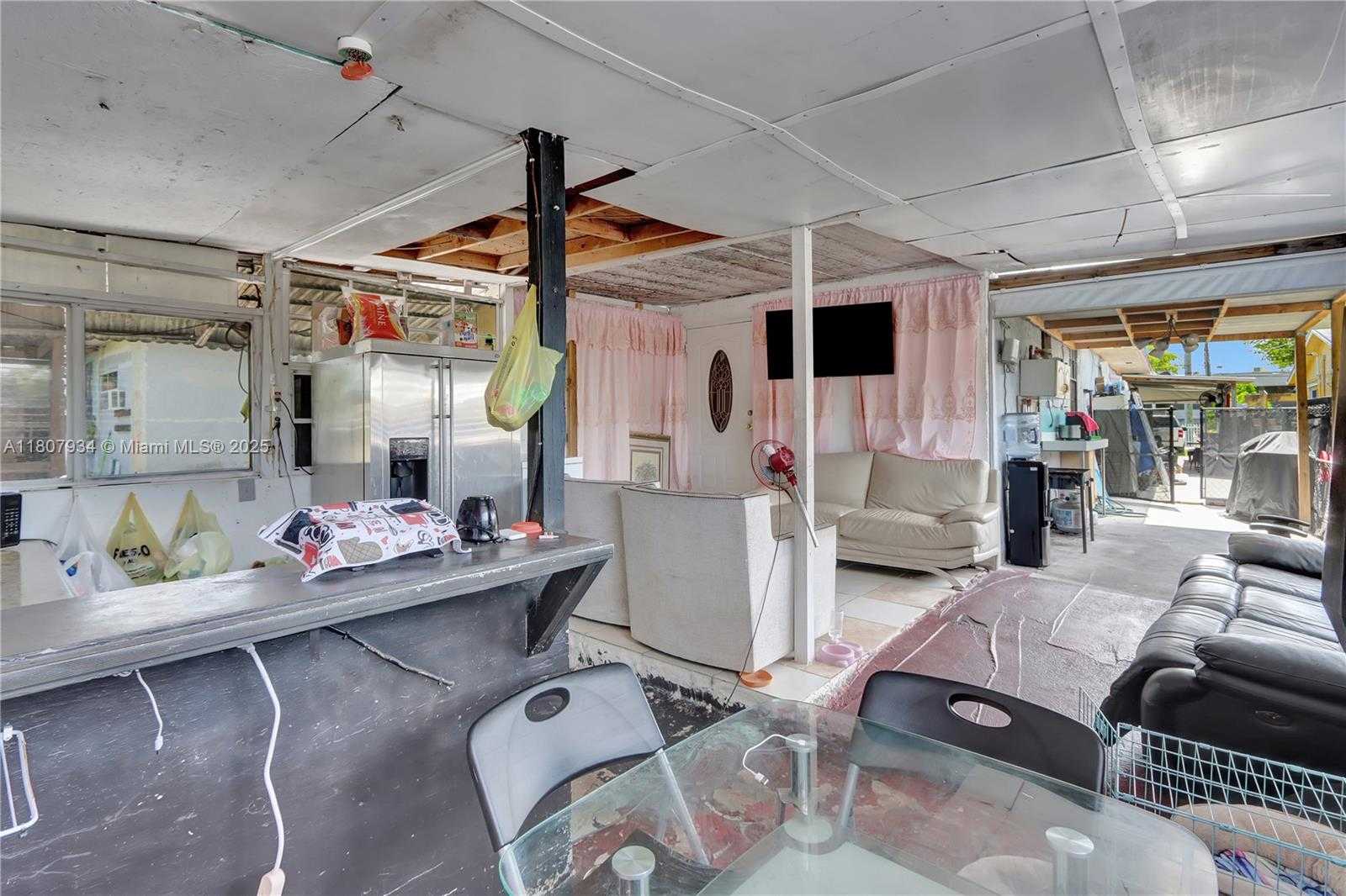 Small Image of 15803 NORTH WEST 47TH AVE, Miami Gardens Number 26