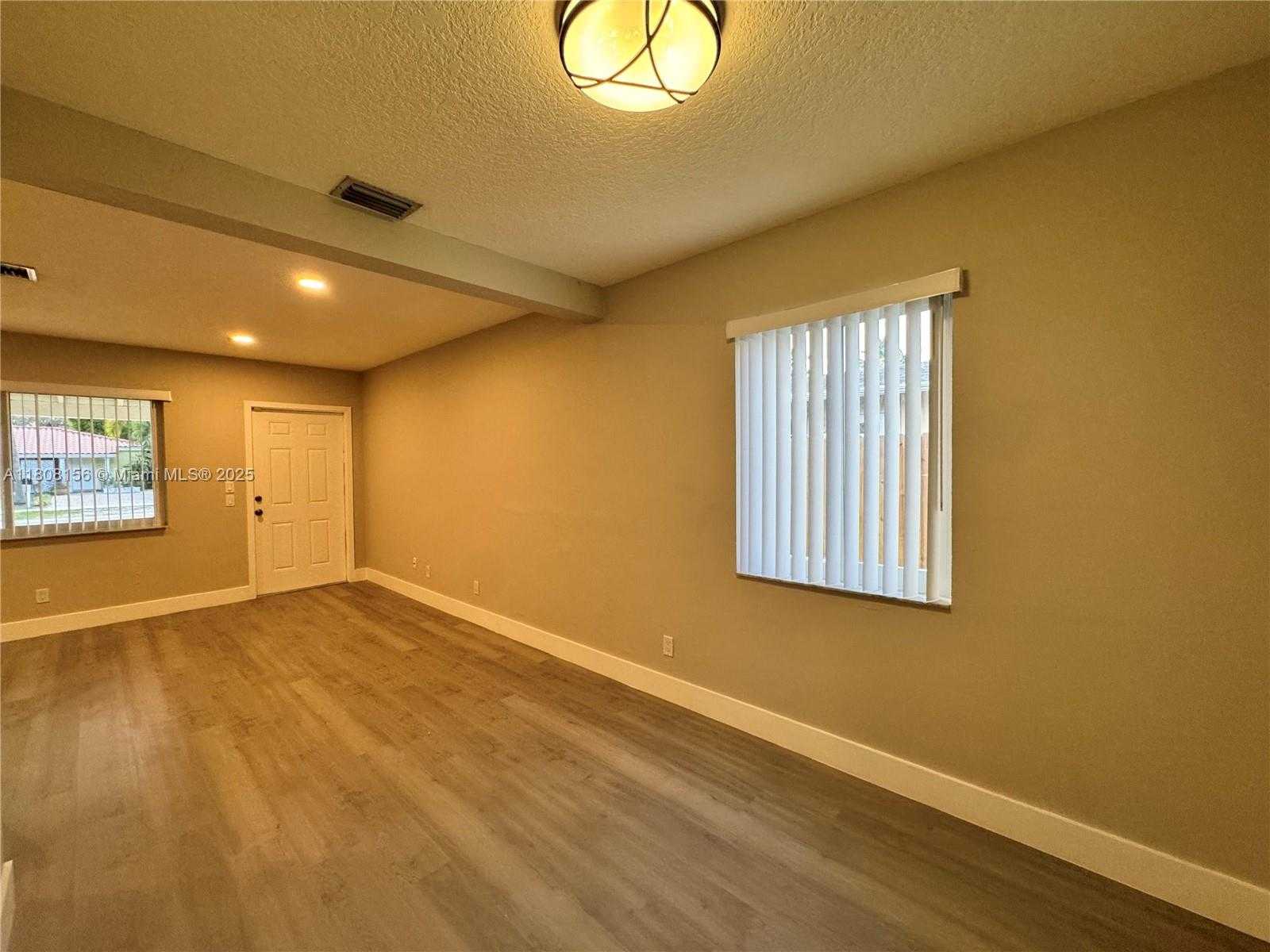 Small Image of 1304 NORTH WEST 6TH AVE, Fort Lauderdale Number 14