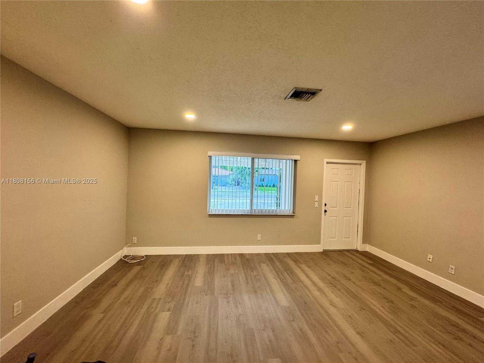 Small Image of 1304 NORTH WEST 6TH AVE, Fort Lauderdale Number 15
