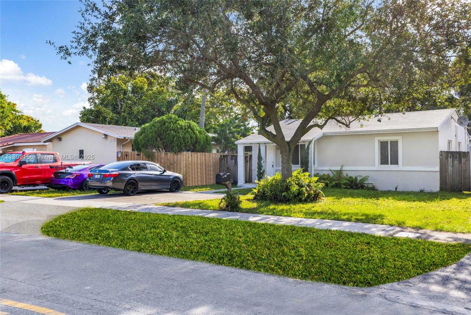 Small Image of 1304 NORTH WEST 6TH AVE, Fort Lauderdale Number 3