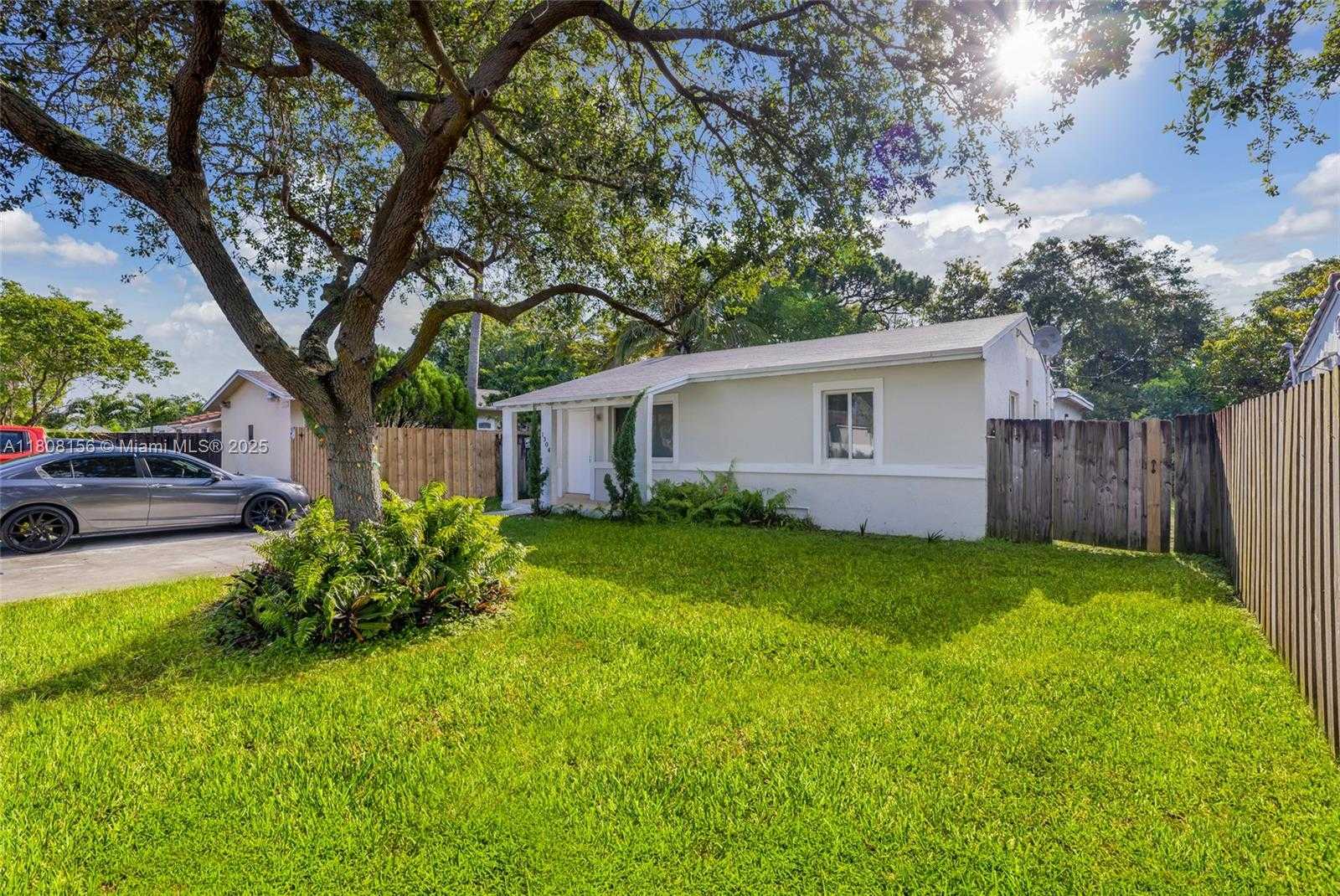 Small Image of 1304 NORTH WEST 6TH AVE, Fort Lauderdale Number 4