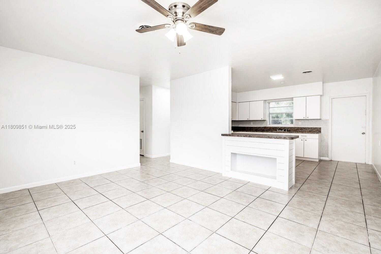 Small Image of 2206 FILLMORE ST 10 UNITS #10, Hollywood Number 12