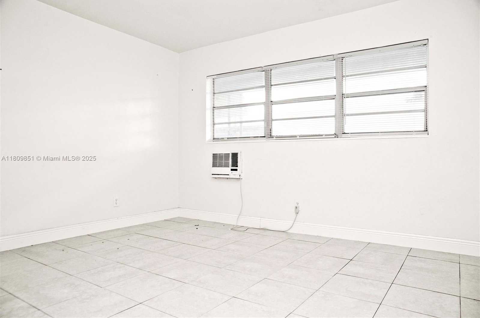Small Image of 2206 FILLMORE ST 10 UNITS #10, Hollywood Number 21