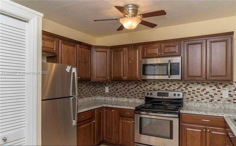 Small Image of 1215 NORTH EAST 16TH AVE #2, Fort Lauderdale Number 11