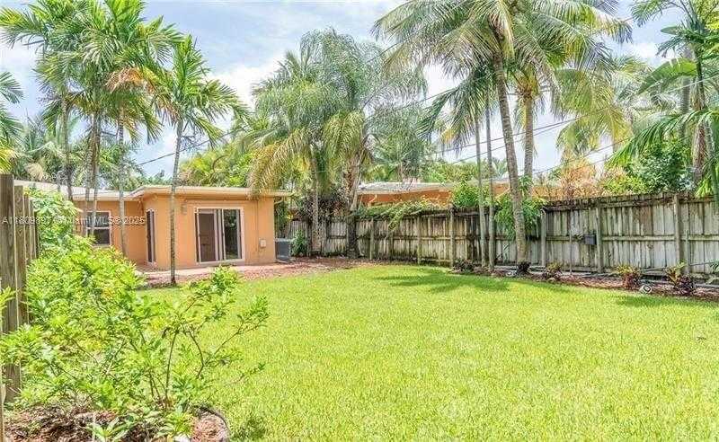 Small Image of 1215 NORTH EAST 16TH AVE #2, Fort Lauderdale Number 25