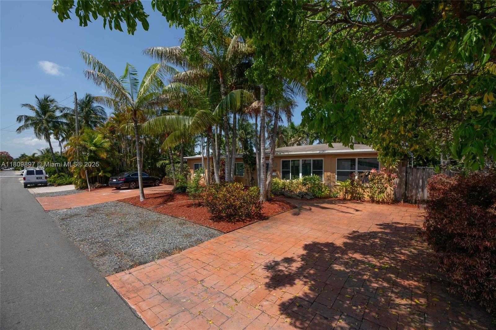 Small Image of 1215 NORTH EAST 16TH AVE #2, Fort Lauderdale Number 31