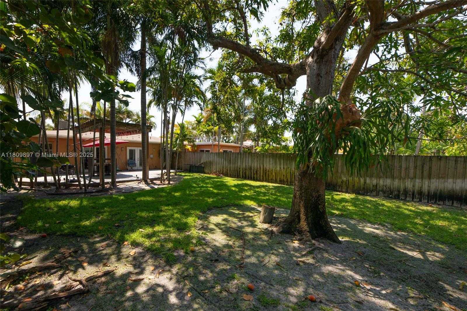 Small Image of 1215 NORTH EAST 16TH AVE #2, Fort Lauderdale Number 58