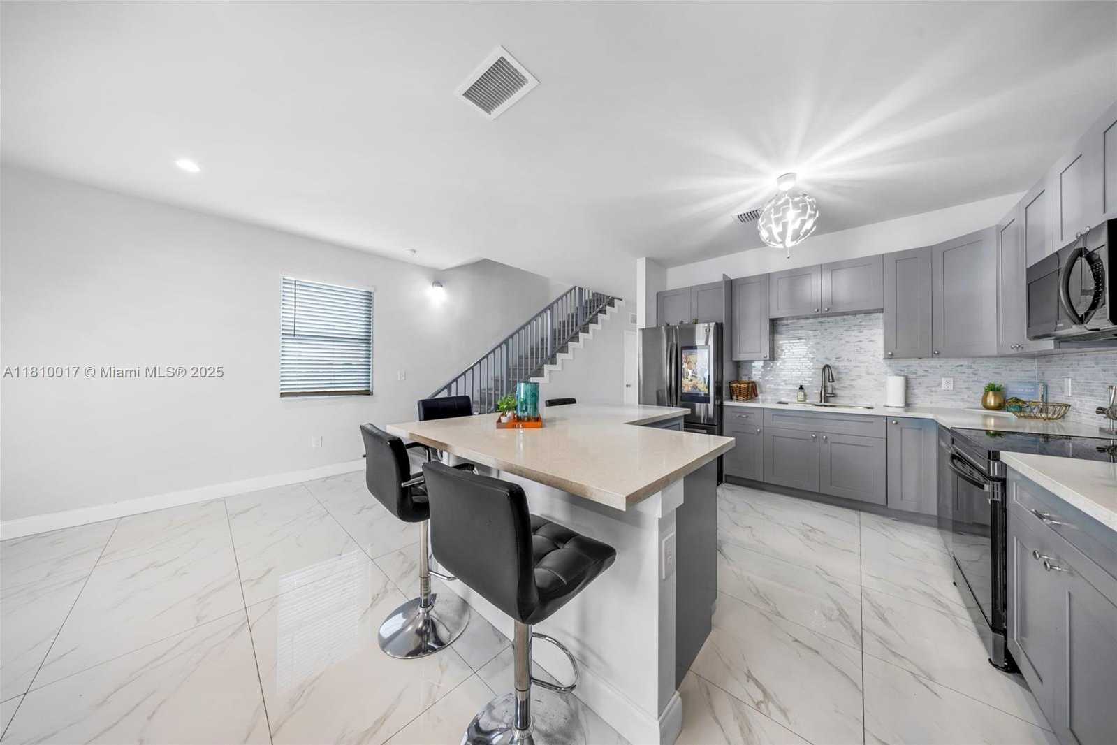 Small Image of 1968 NORTH WEST 25TH AVE, Miami Number 10