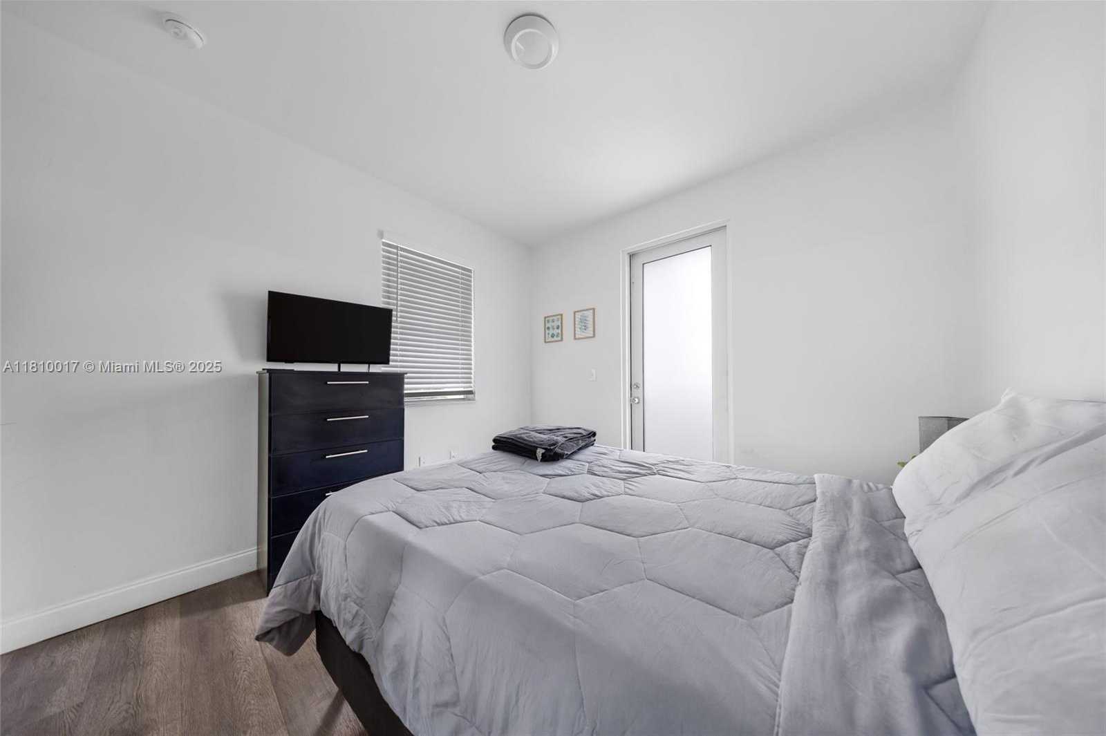 Small Image of 1968 NORTH WEST 25TH AVE, Miami Number 30