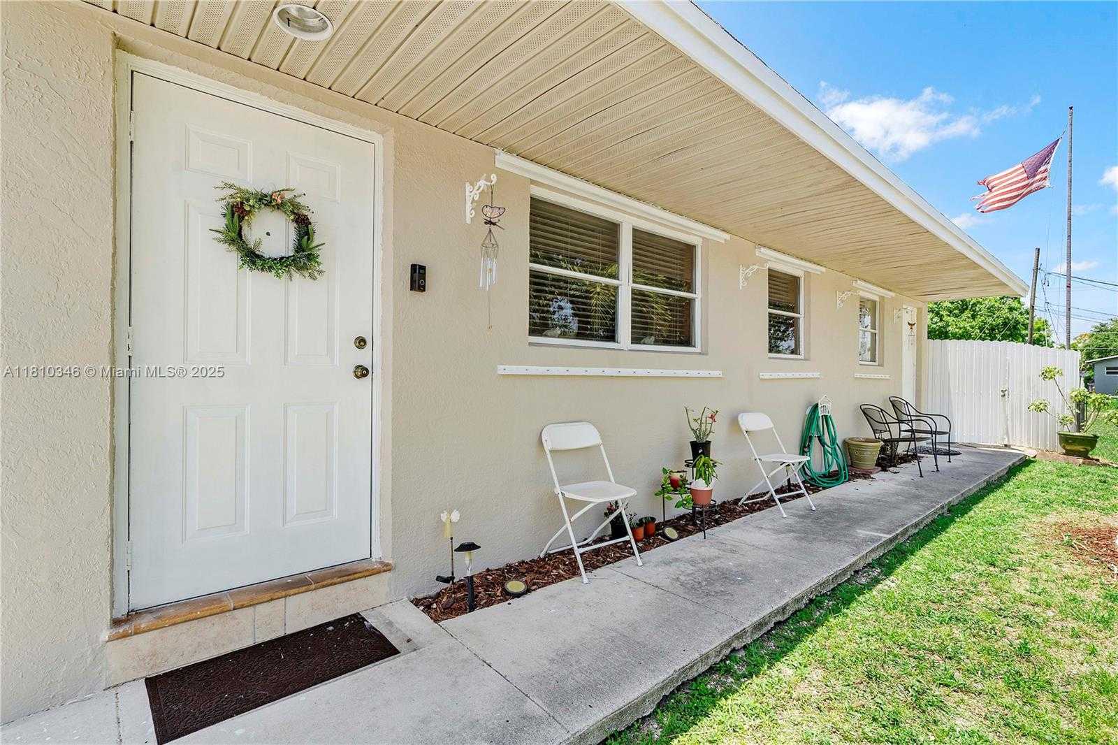 Small Image of 5829 TAYLOR ST, Hollywood Number 11