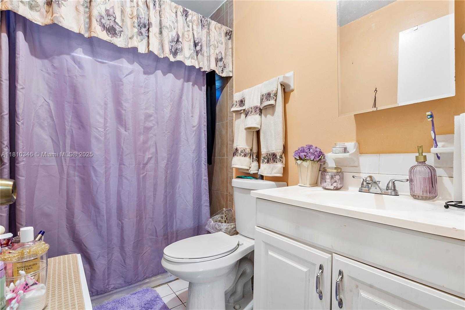 Small Image of 5829 TAYLOR ST, Hollywood Number 15