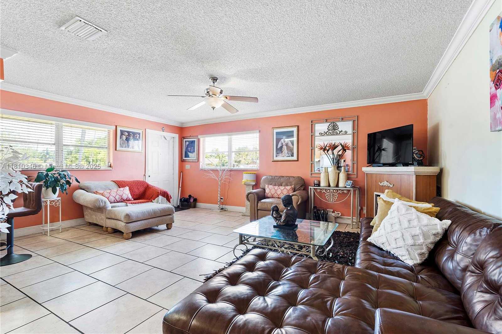 Small Image of 5829 TAYLOR ST, Hollywood Number 19
