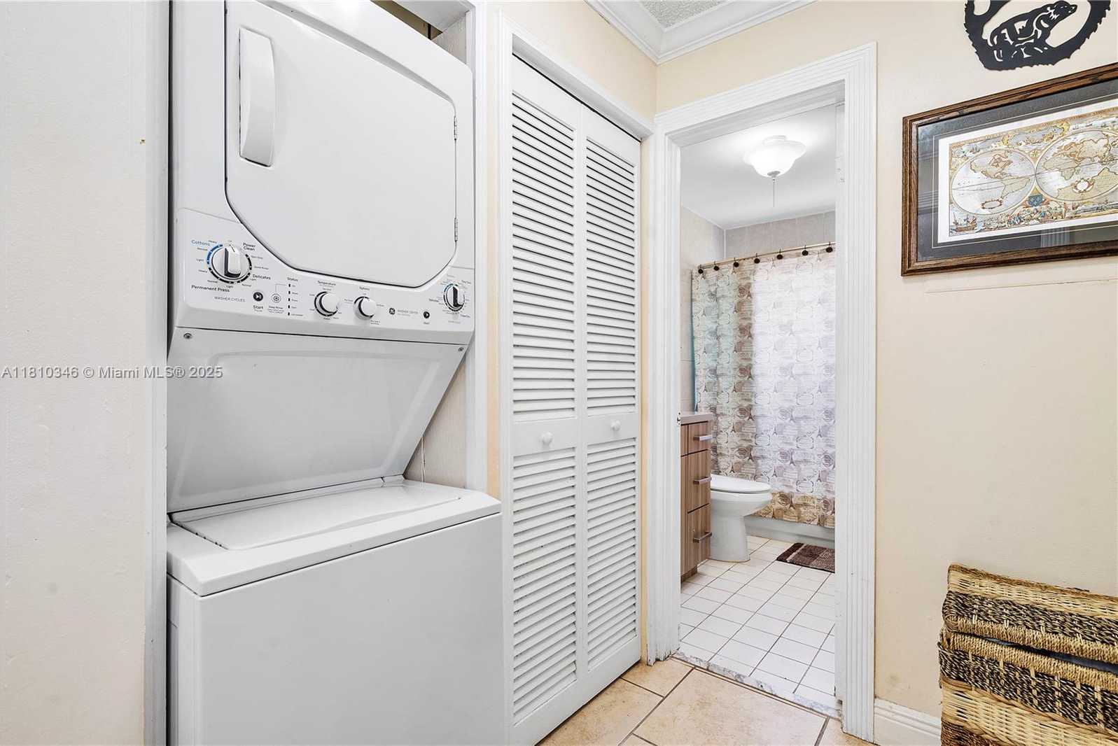 Small Image of 5829 TAYLOR ST, Hollywood Number 21