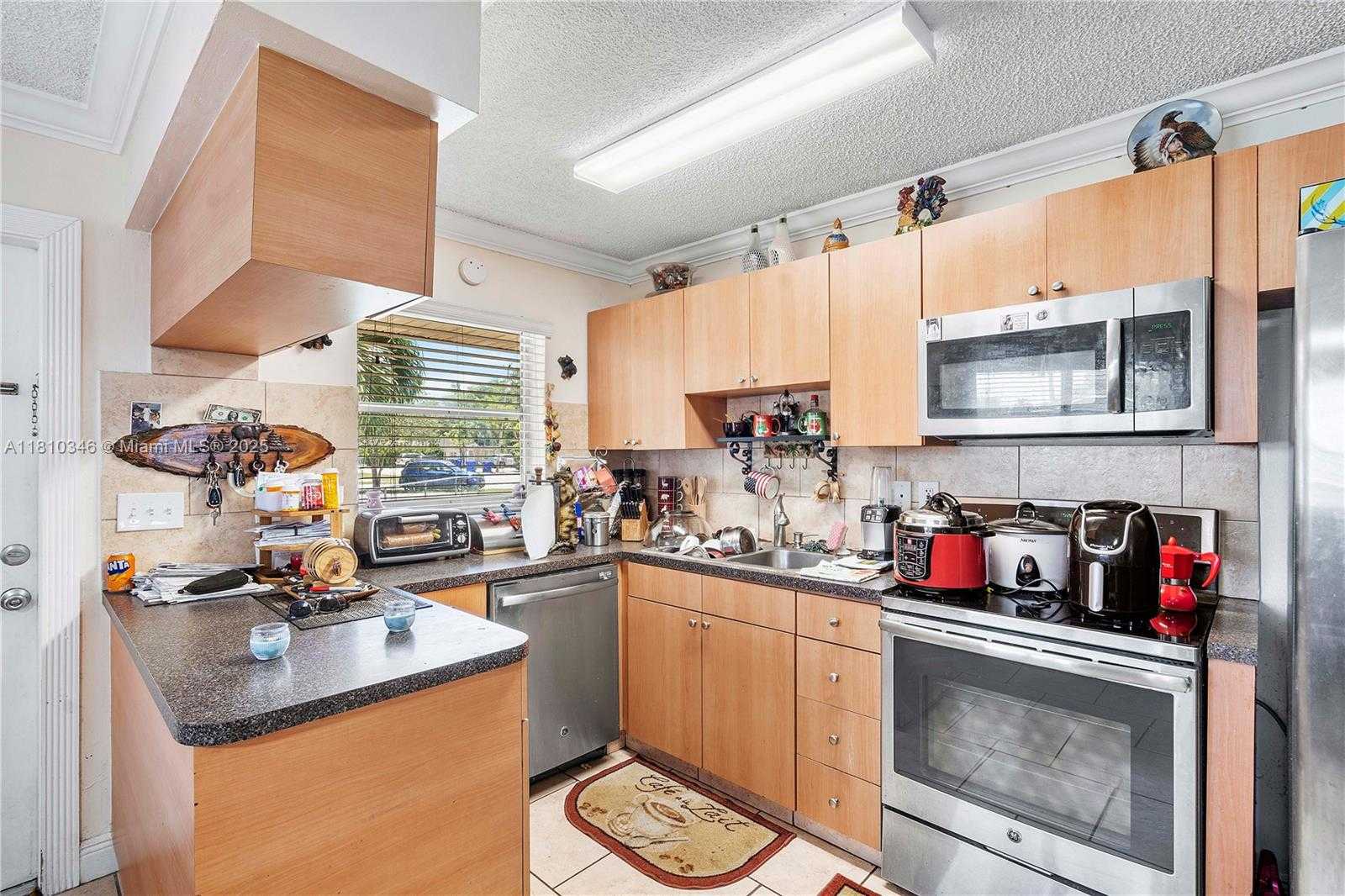 Small Image of 5829 TAYLOR ST, Hollywood Number 27
