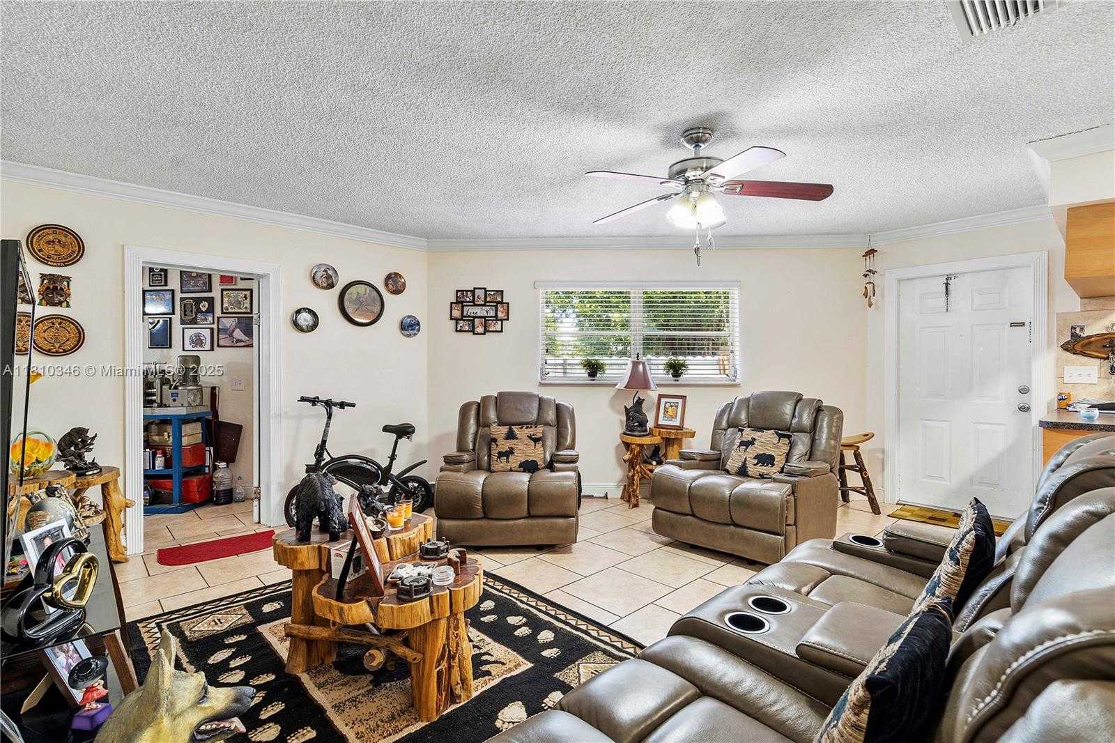 Small Image of 5829 TAYLOR ST, Hollywood Number 29