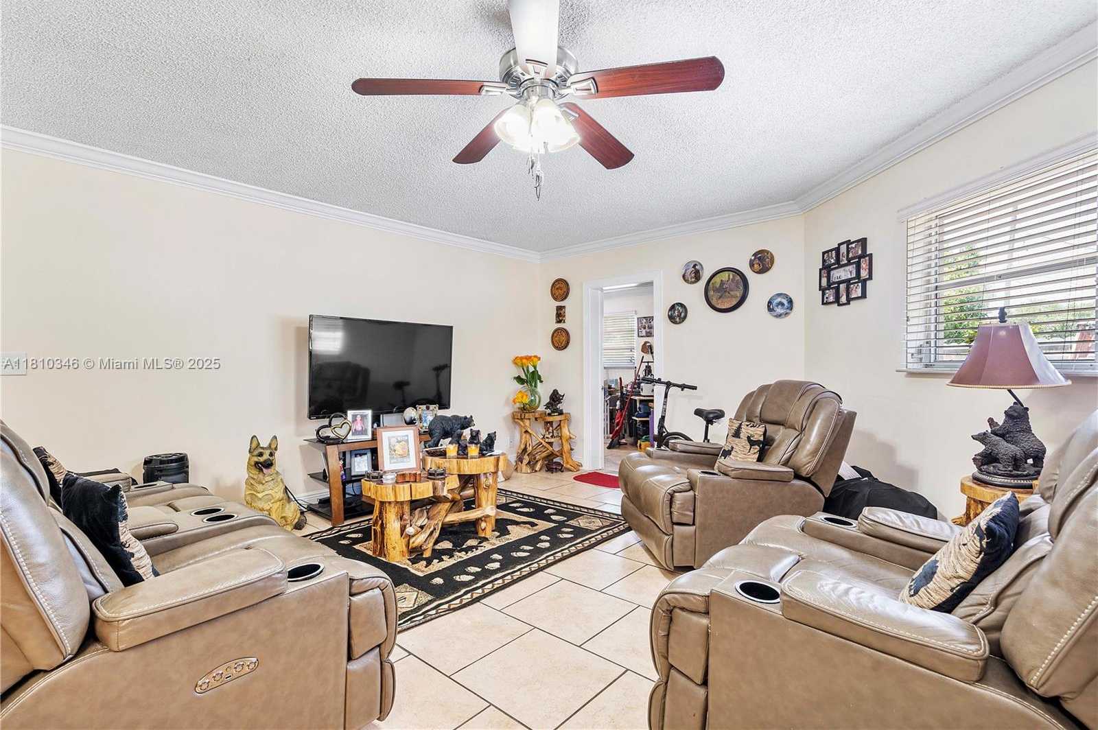 Small Image of 5829 TAYLOR ST, Hollywood Number 30