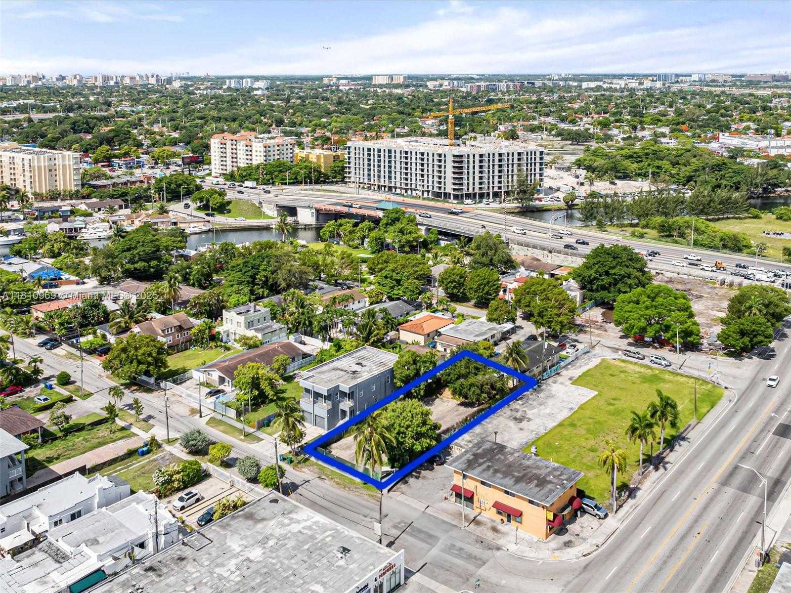 Small Image of 1976 NORTH WEST 25TH AVE #2, Miami Number 19
