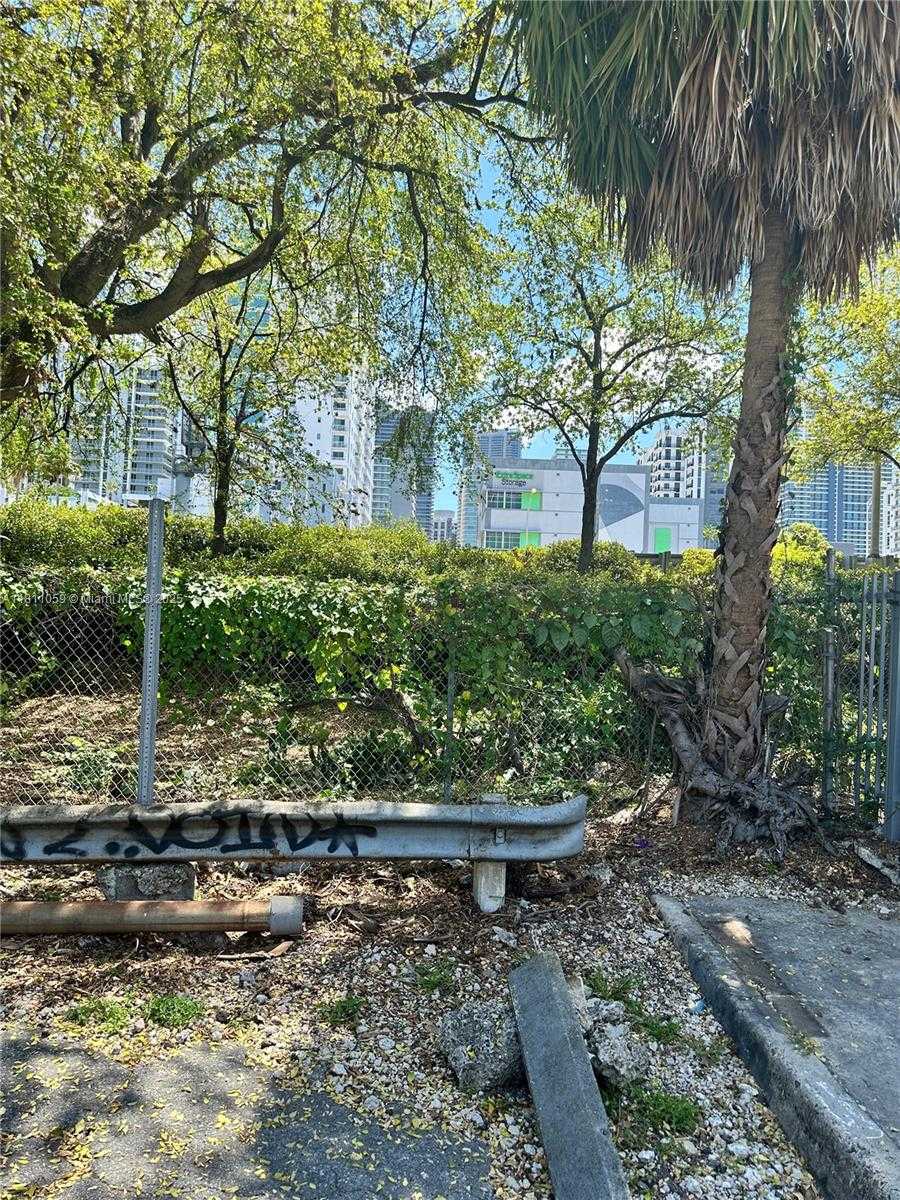 Small Image of 364 SOUTH WEST 11TH ST, Miami Number 11