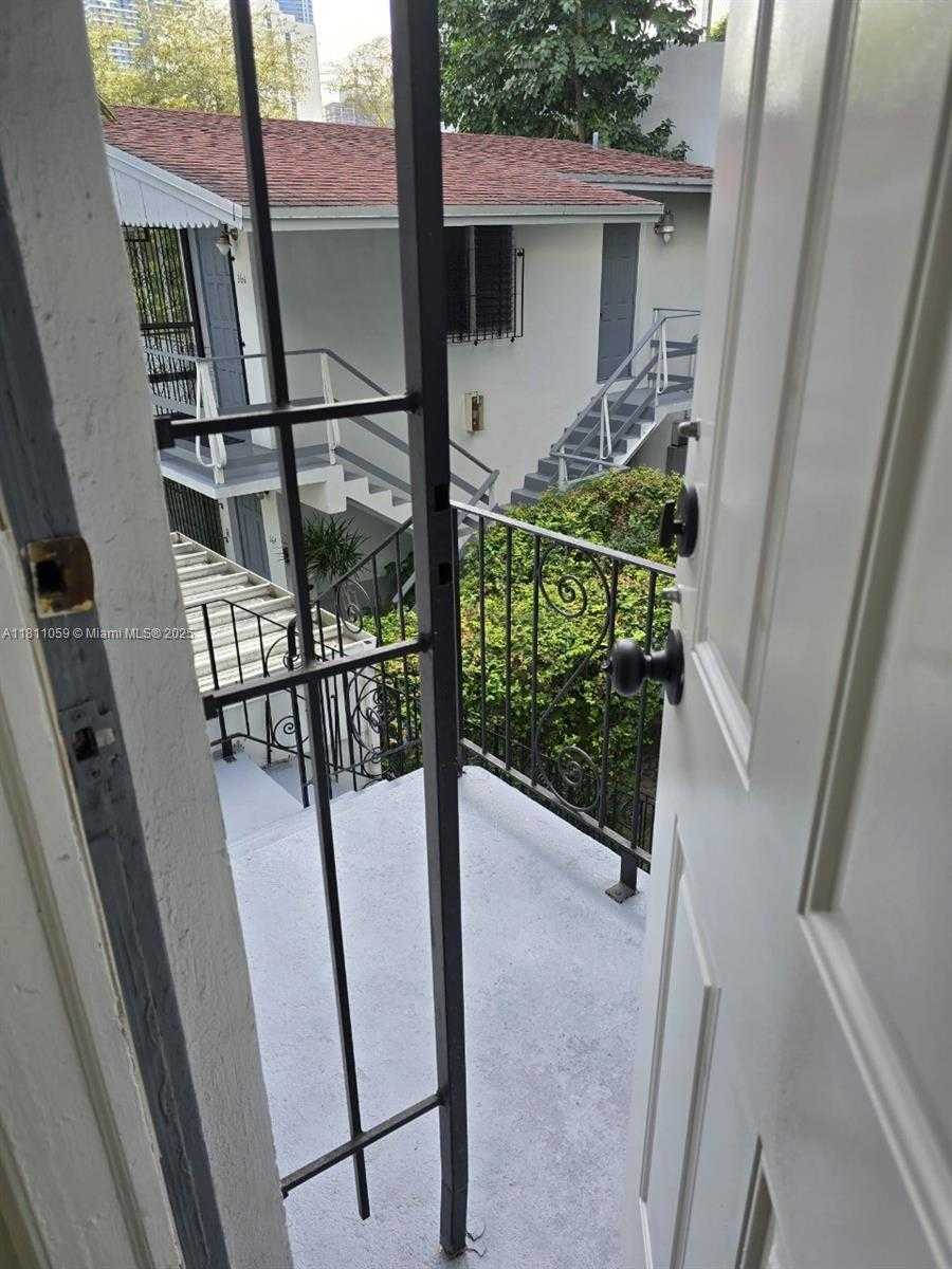 Small Image of 364 SOUTH WEST 11TH ST, Miami Number 23