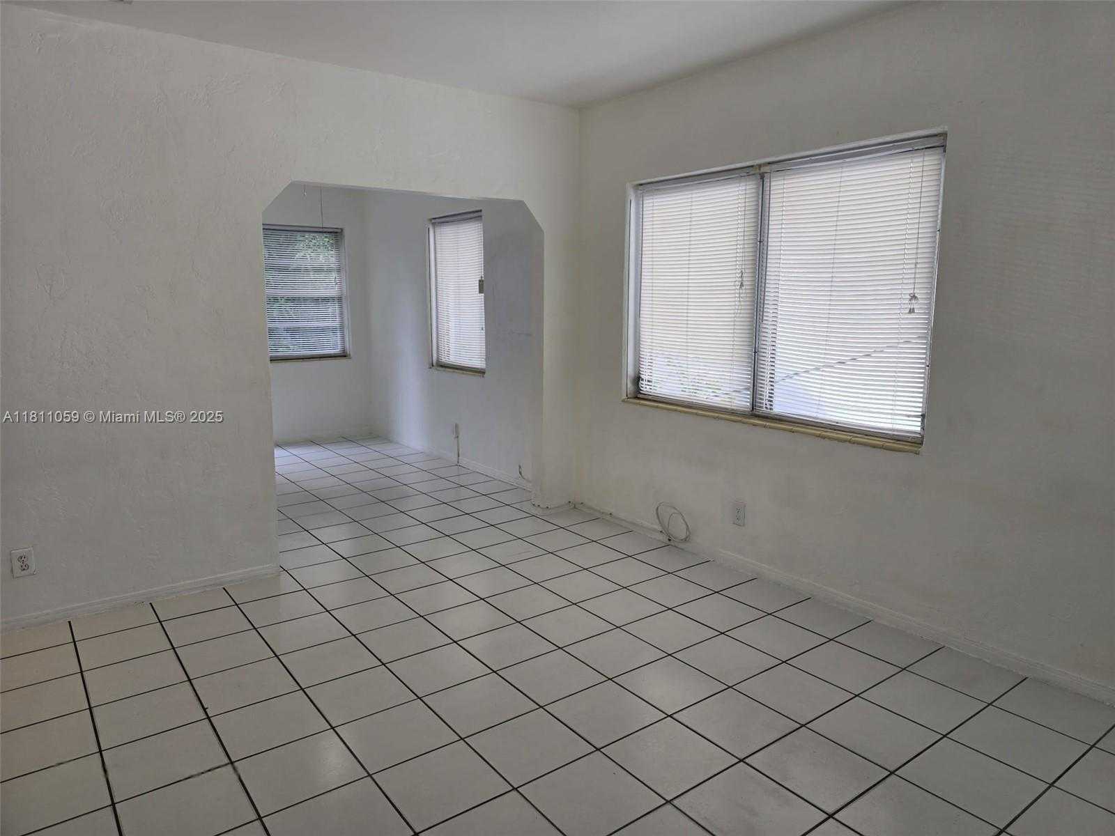 Small Image of 364 SOUTH WEST 11TH ST, Miami Number 26