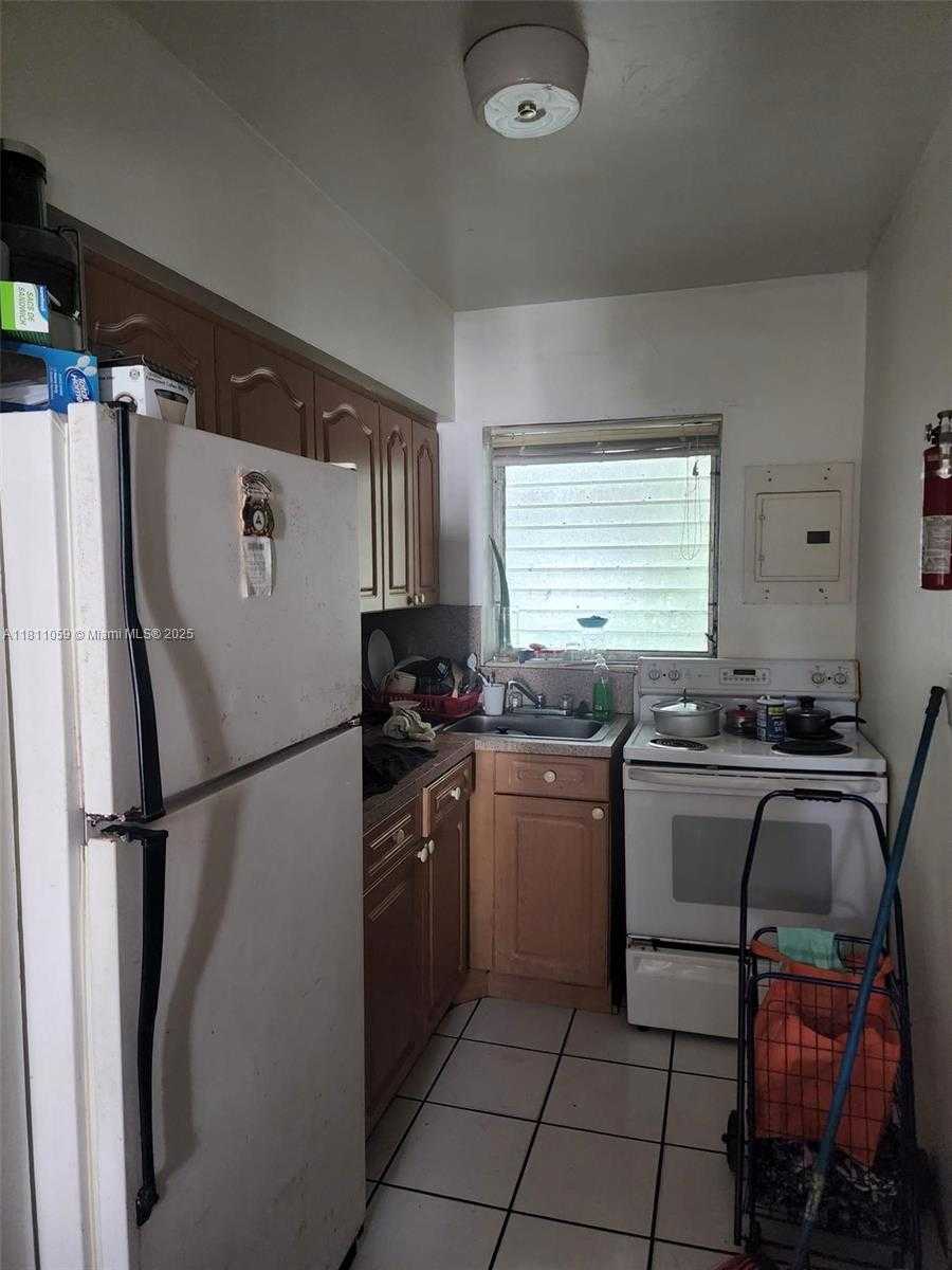 Small Image of 364 SOUTH WEST 11TH ST, Miami Number 29