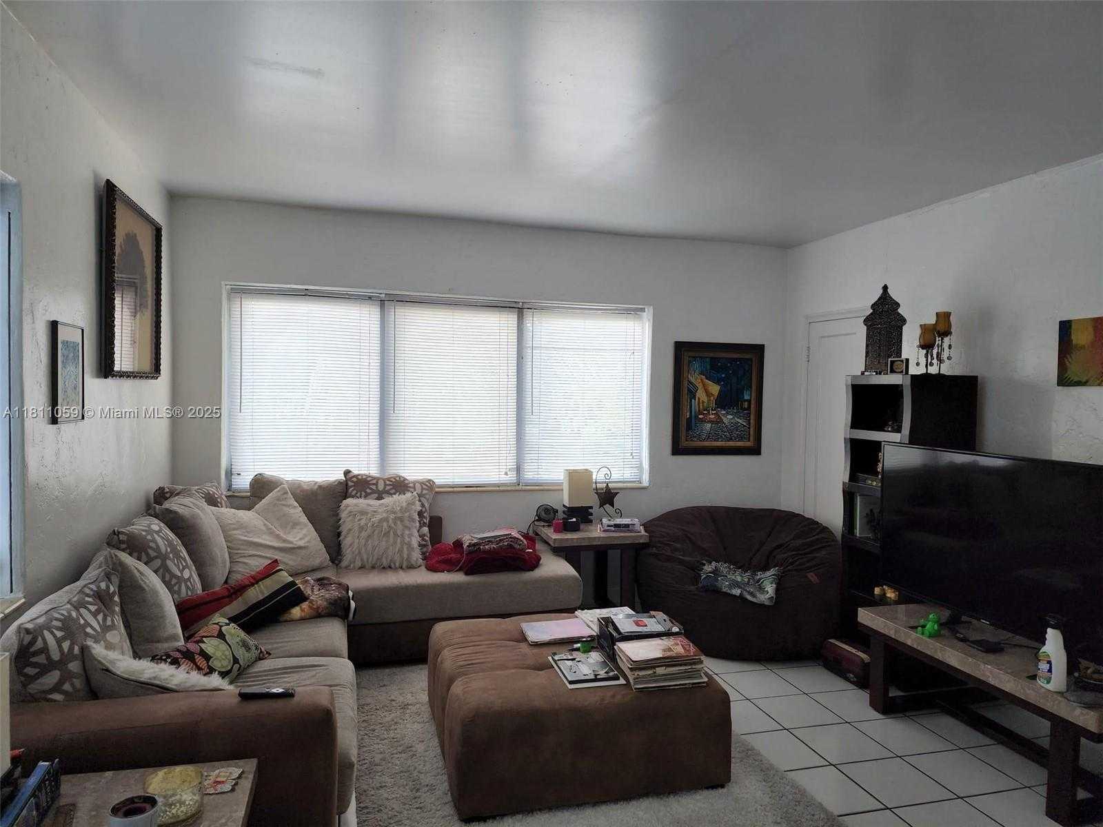 Small Image of 364 SOUTH WEST 11TH ST, Miami Number 40