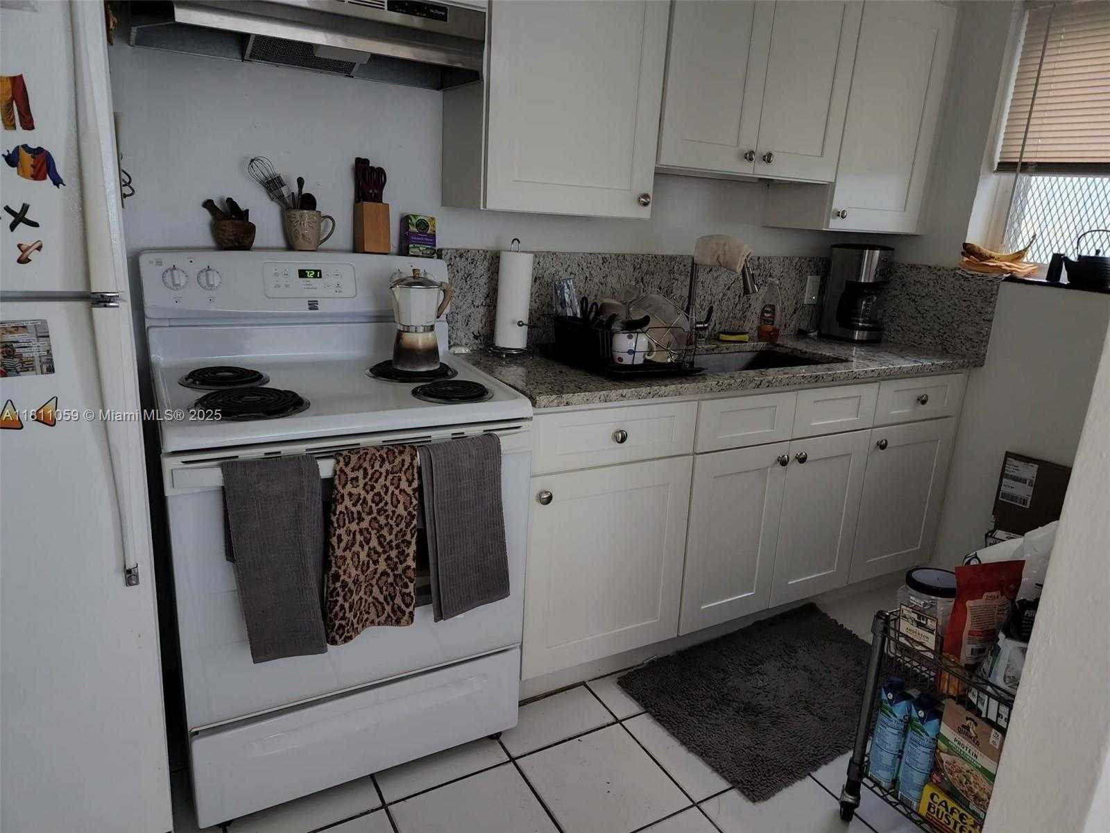 Small Image of 364 SOUTH WEST 11TH ST, Miami Number 45