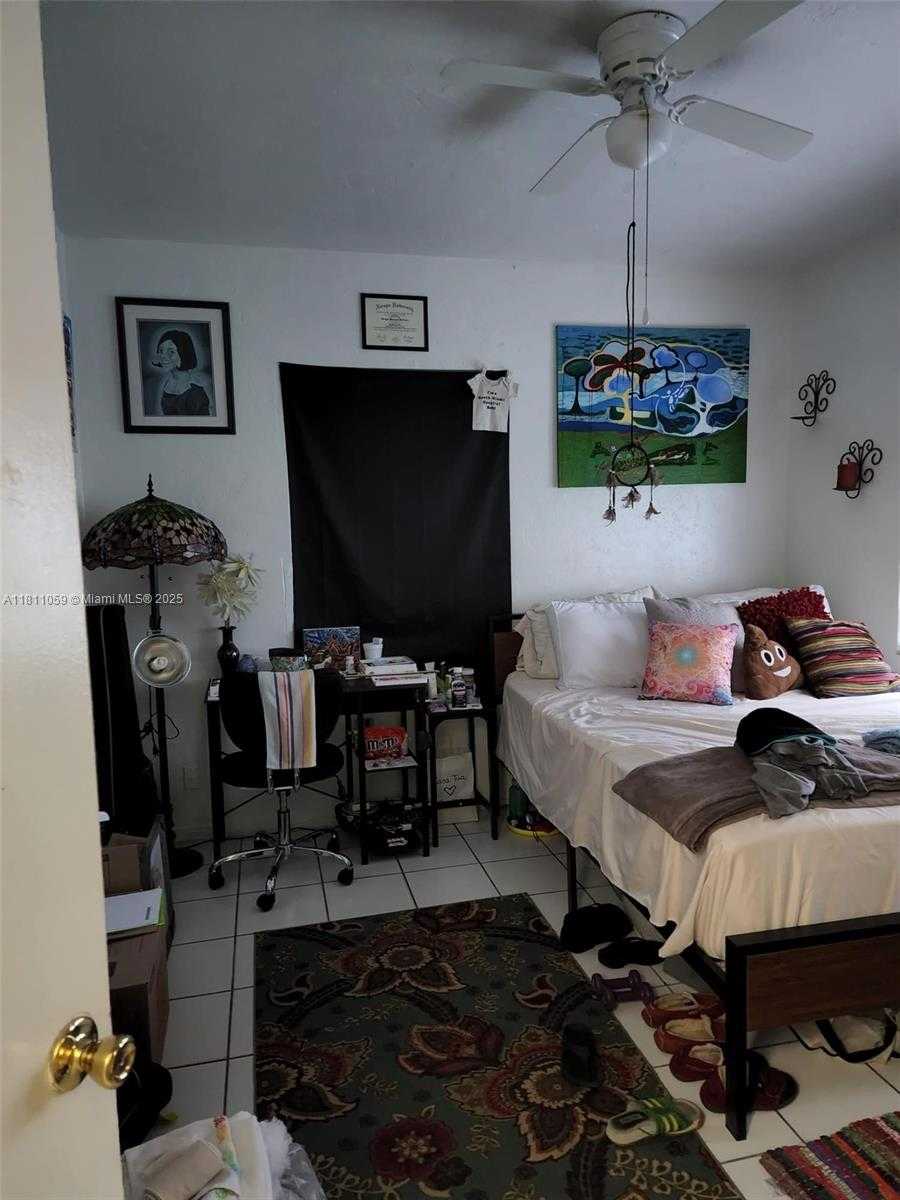 Small Image of 364 SOUTH WEST 11TH ST, Miami Number 50