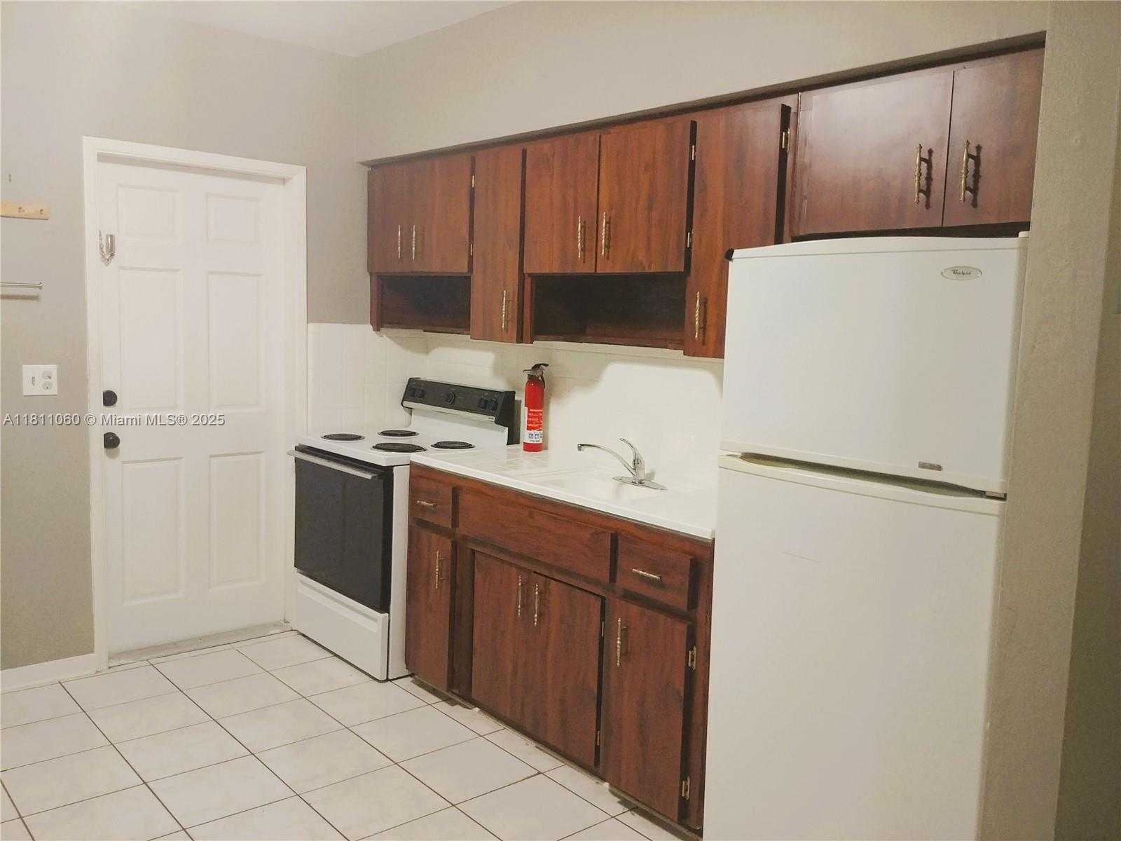 Small Image of 580 NORTH EAST 139TH ST, North Miami Number 19