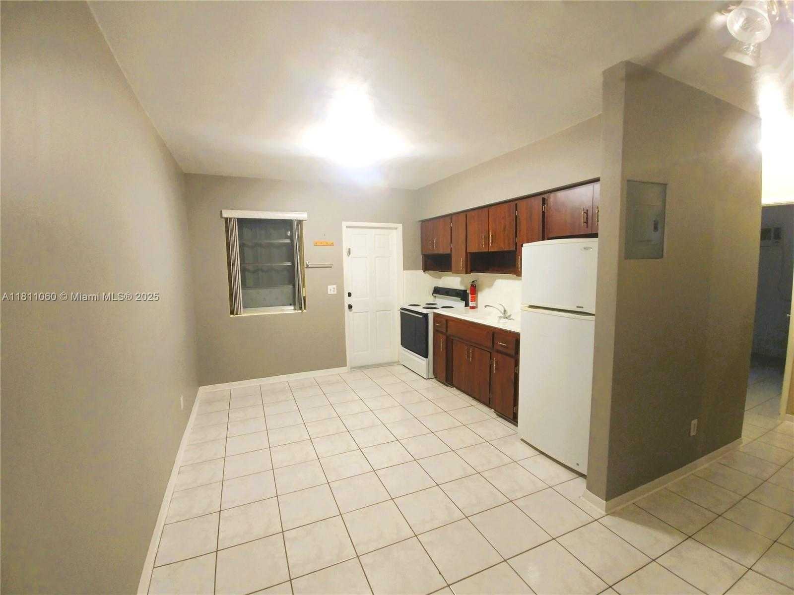Small Image of 580 NORTH EAST 139TH ST, North Miami Number 20