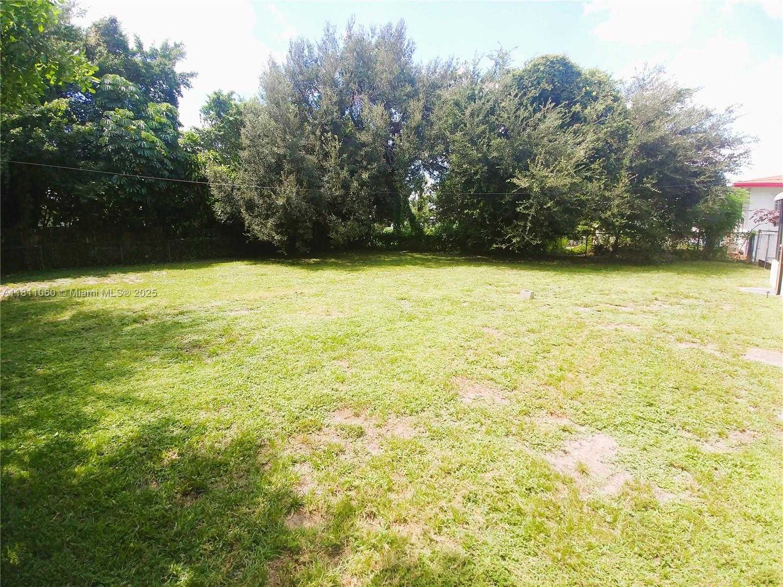Small Image of 580 NORTH EAST 139TH ST, North Miami Number 27