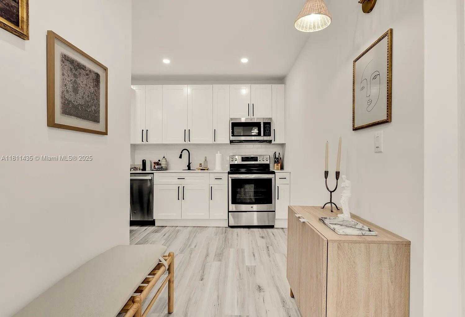 Small Image of 1237 NORTH WEST 33RD AVE #3, Miami Number 22