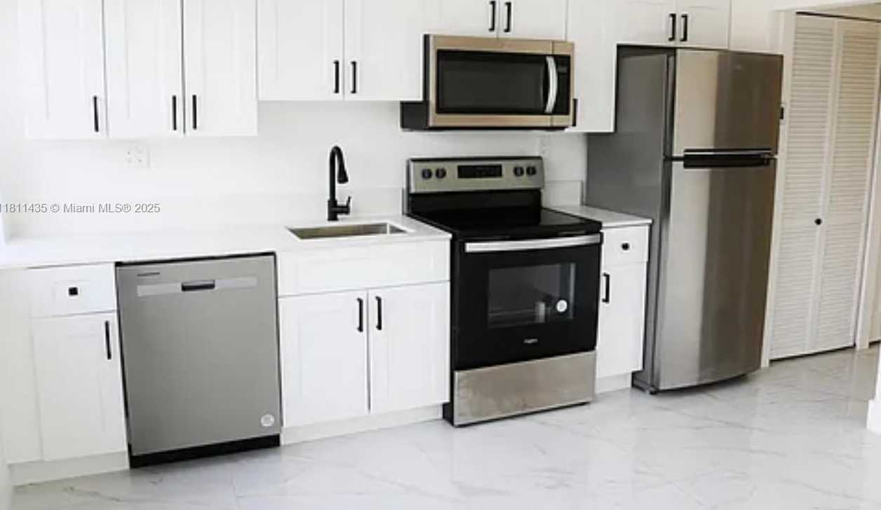Small Image of 1237 NORTH WEST 33RD AVE #3, Miami Number 4
